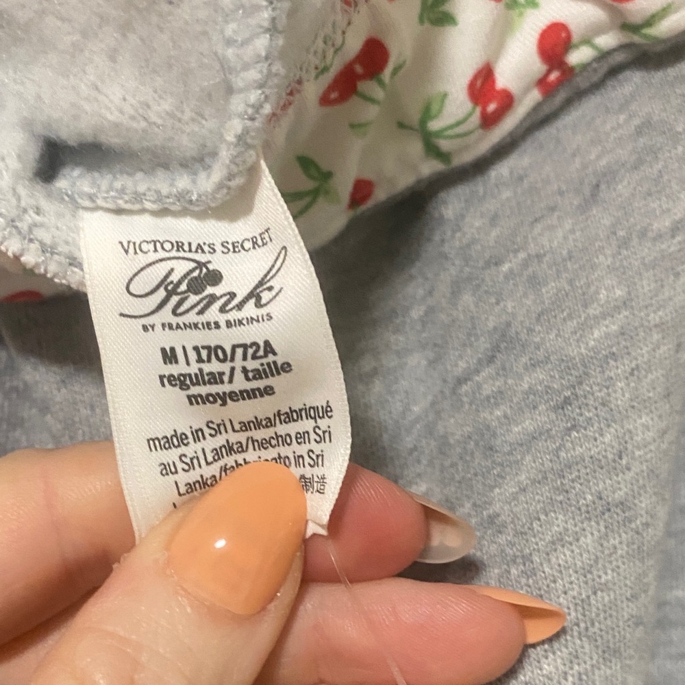 NWT Victorias Secret & Frankie’s Bikinis sweatpants . Medium - Picture 5 of 6